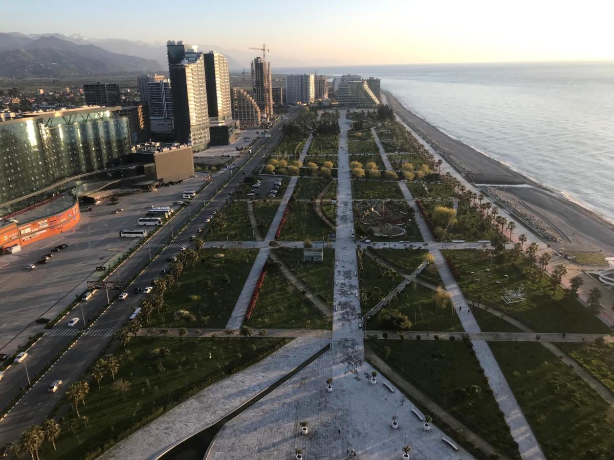 Orbi Beach Garden Batumi Exterior photo